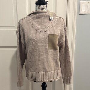 Elegant Beige V-Neck Sweater with Pocket